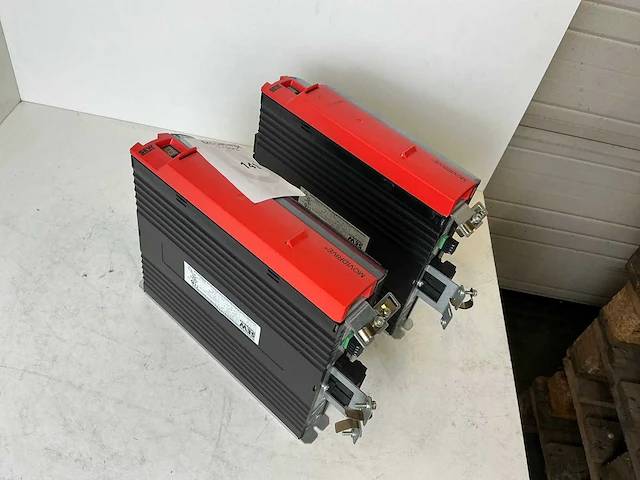 Sew eurodrive movidrive mdx61b0005-5a3-4-0t frequentieregelaar (2x) - afbeelding 2 van  7
