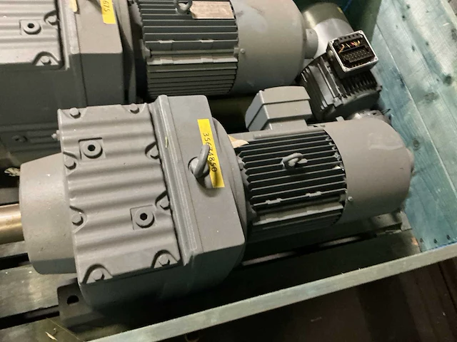 Sew-eurodrive r97 elektromotor (2x) - afbeelding 3 van  6