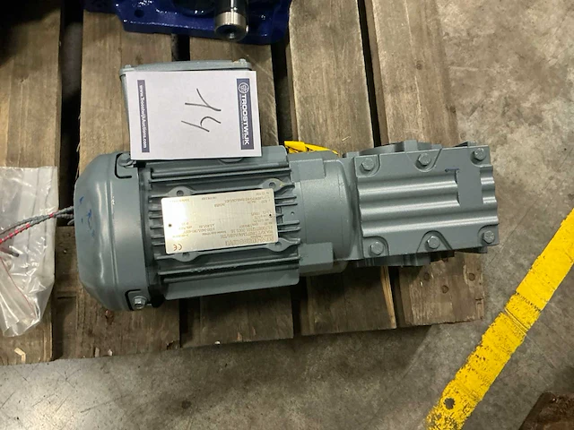 Sew-eurodrive wa30/t elektromotor - afbeelding 1 van  4