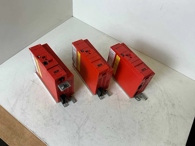 Sew movidrive mc07b0008 frequentieregelaar (3x) - afbeelding 1 van  8