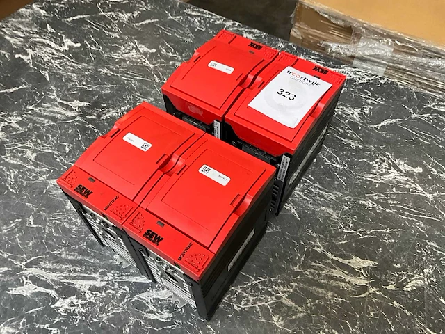 Sew movitrac 31c frequentieregelaar (4x) - afbeelding 1 van  6