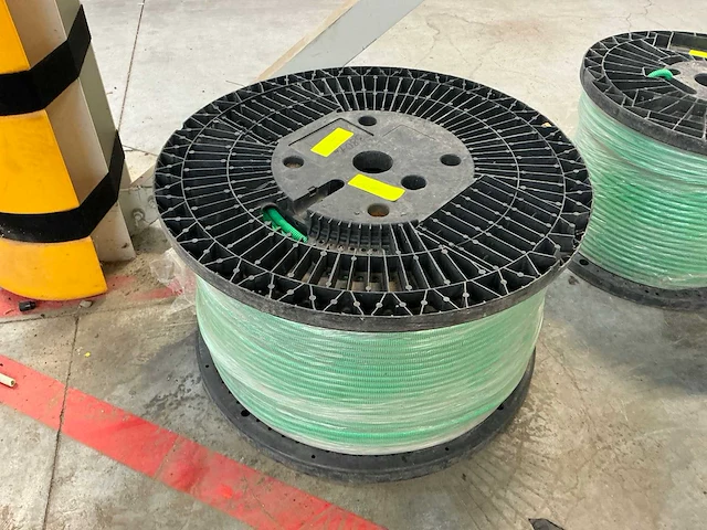 Sgg 4x0,8 pc- & netwerkkabel - afbeelding 1 van  2