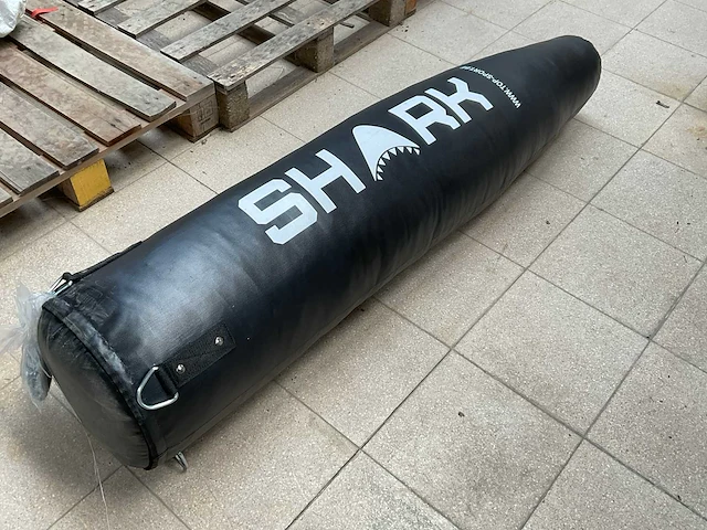 Shark 150cm cone bokszak - afbeelding 1 van  1