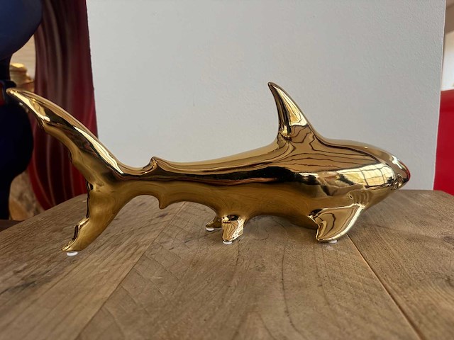Shark chrome gold h14cm x l36cm - afbeelding 2 van  2