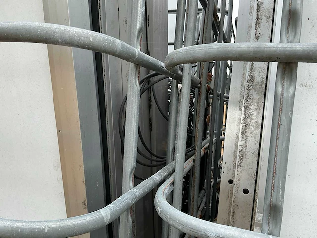 Sharp na-f121gj 200 tal zonnepanelen en 3 omvormers - afbeelding 2 van  14