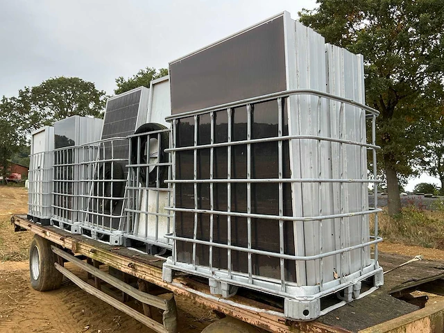 Sharp na-f121gj 200 tal zonnepanelen en 3 omvormers - afbeelding 14 van  14
