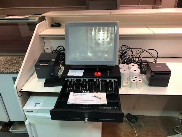 Sharp pos terminal met touchscreen - afbeelding 1 van  8