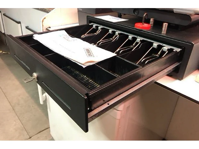 Sharp pos terminal met touchscreen - afbeelding 4 van  8