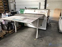 Sheet cleaning machine
