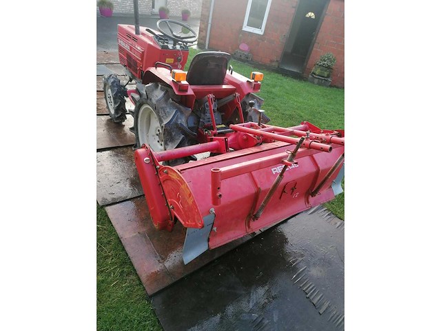 Shibaura sp1540 vierwielaangedreven minitractor met grondfrees - afbeelding 8 van  12