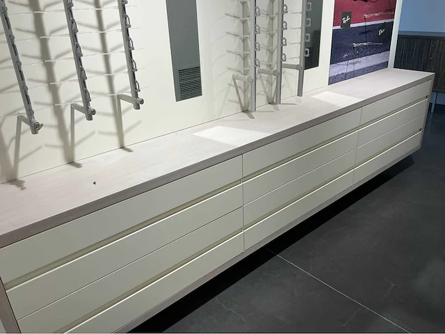 Shop concept brillenkast - afbeelding 3 van  6
