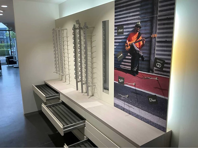 Shop concept brillenkast - afbeelding 6 van  6