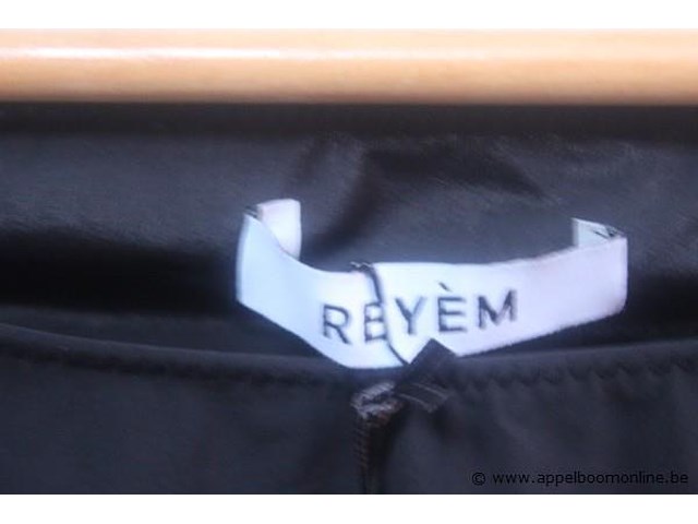 Shoulder top reyem maat m - afbeelding 3 van  3