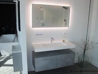 Showroom badkamermeubel met spiegel afm plm 120x48x65cm en 120x65cm