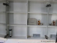 Showroom badkamermeubel plus spiegelkast afm 160x38x50cm en 160x80cm - afbeelding 3 van  4