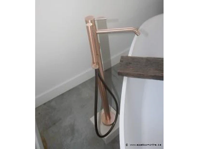 Showroom design vrijstaande badkuip afm 165x82x56cm - afbeelding 2 van  2