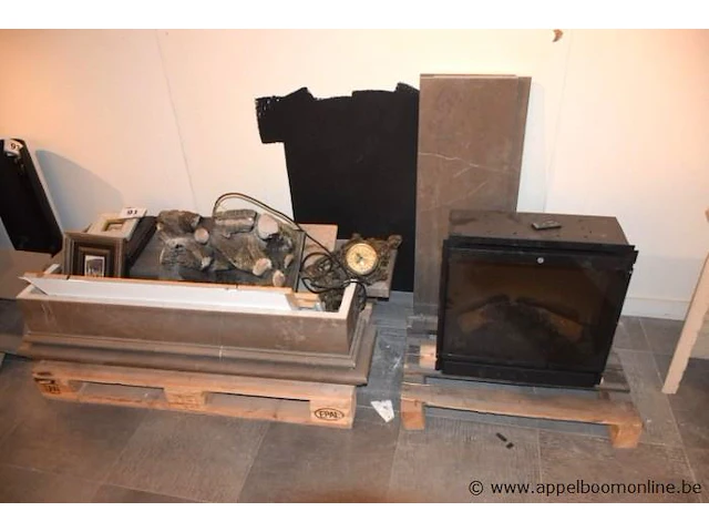 Showroom elektrische openhaard cassette dimplex firebox df2010 20" + schoorsteenmantel uit natuursteen sierra elvira afm 130x28x125cm, gedemonteerd - afbeelding 1 van  4