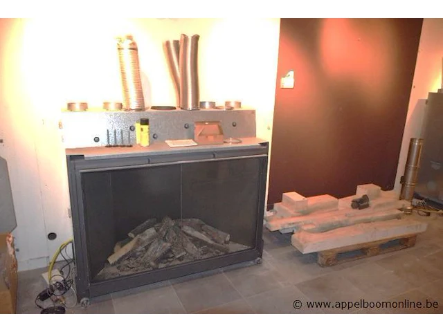 Showroom inbouw openhaard cosyflame incognito 85-130/58 afm 135x154x58cm, gedemonteerd - afbeelding 1 van  2