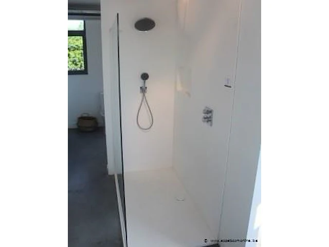 Showroom inloopdouche vv doucheplaat, glasplaat, regendouche afm plm 160x90x210cm - afbeelding 1 van  3