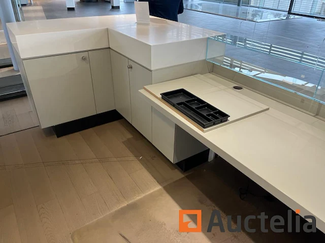 Showroom meubilair audi weinmann - afbeelding 7 van  16
