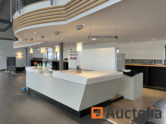 Showroom meubilair audi weinmann - afbeelding 8 van  16