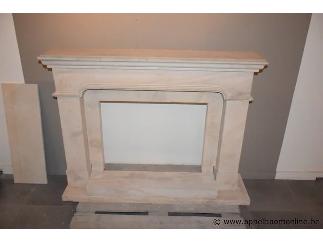 Showroom schoorsteenmantel uit natuursteen bois dore afm 141x35x107cm, gedemonteerd - afbeelding 1 van  2