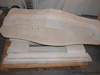 Showroom schoorsteenmantel uit natuursteen bois dore afm 165x42x115cm, gedemonteerd - afbeelding 1 van  3