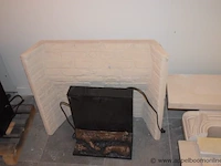 Showroom schoorsteenmantel uit natuursteen crema marfil gezoet afm 134x30x107cm, gedemonteerd - afbeelding 3 van  4