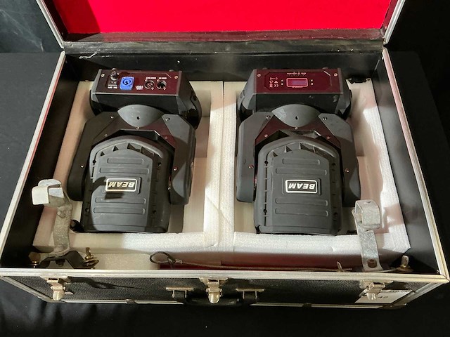 Showtec bee 4x25 w led-moving head (2x) - afbeelding 6 van  6