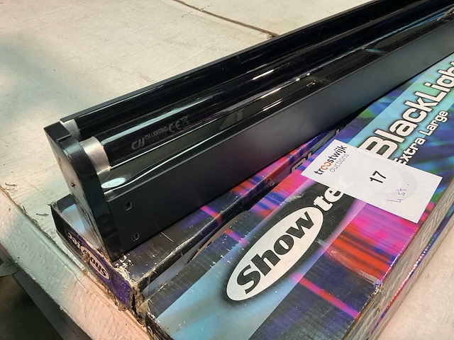 Showtec blacklight-set extra large feestverlichting (4x) - afbeelding 3 van  3