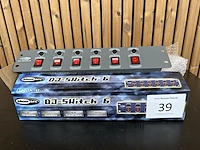 Showtec dj switch 6 - afbeelding 1 van  3