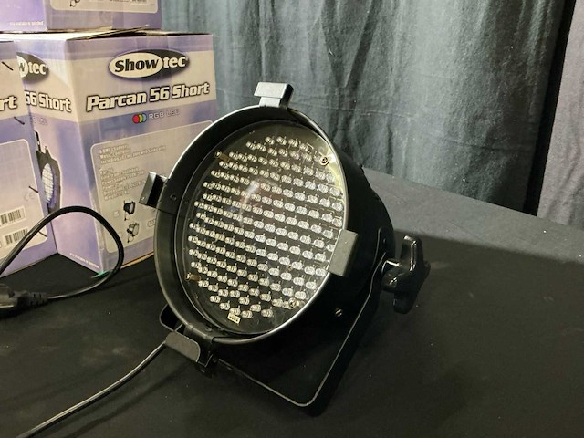 Showtec dmx 56” rgb led-par spotlight (4x) - afbeelding 1 van  4