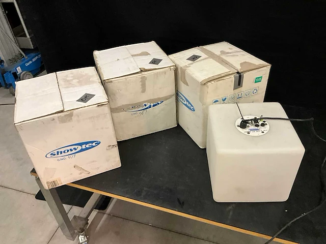 Showtec led cube 30 (3x) - afbeelding 4 van  5