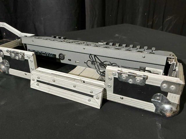 Showtec led dmx controler - afbeelding 6 van  9