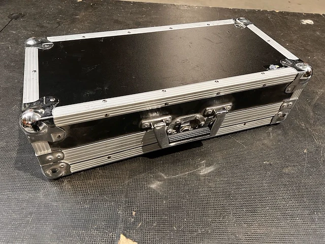 Showtec led operator dmx controller - incl. flightcase - afbeelding 3 van  3