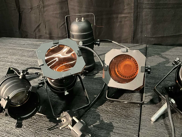 Showtec par 20 spotlight (24x) - afbeelding 2 van  5