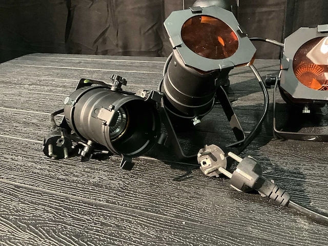 Showtec par 20 spotlight (24x) - afbeelding 3 van  5