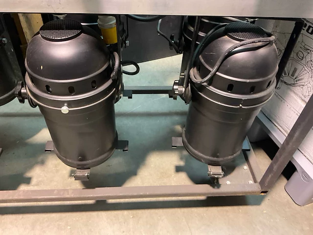 Showtec par 64-54 partij par-spots in transportkar - afbeelding 3 van  3