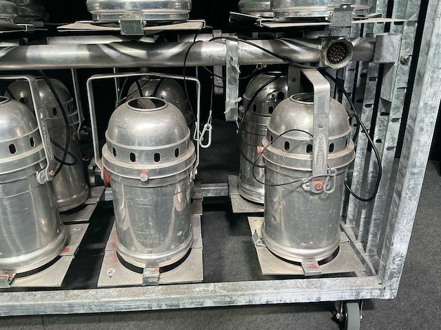 Showtec par 64 grijze projector par - afbeelding 3 van  22