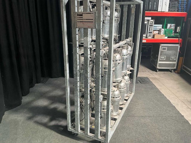 Showtec par 64 grijze projector par - afbeelding 17 van  22