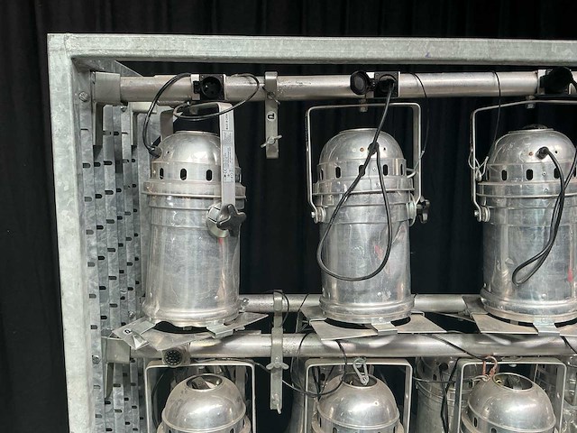 Showtec par 64 grijze projector par - afbeelding 19 van  22