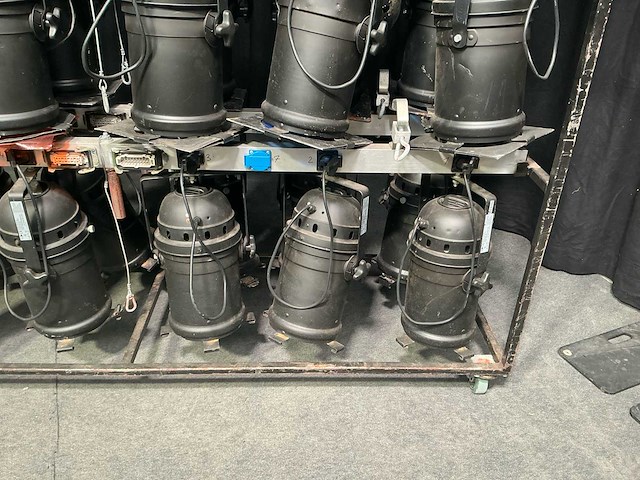 Showtec par 64 par-projector - afbeelding 2 van  23