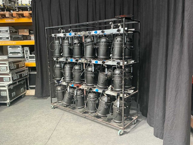 Showtec par 64 par-projector - afbeelding 1 van  23