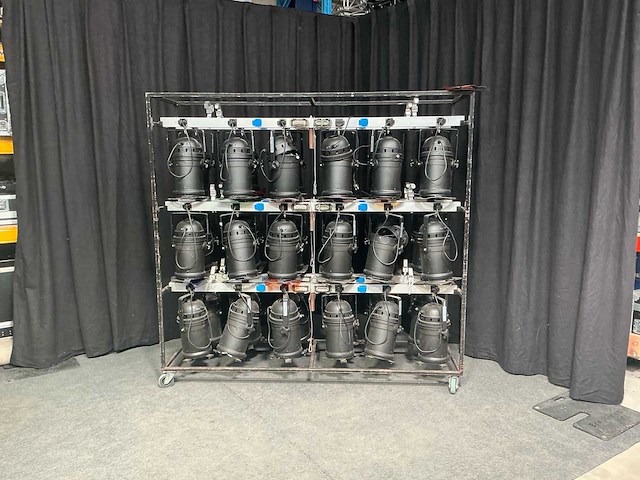 Showtec par 64 par-projector - afbeelding 12 van  23