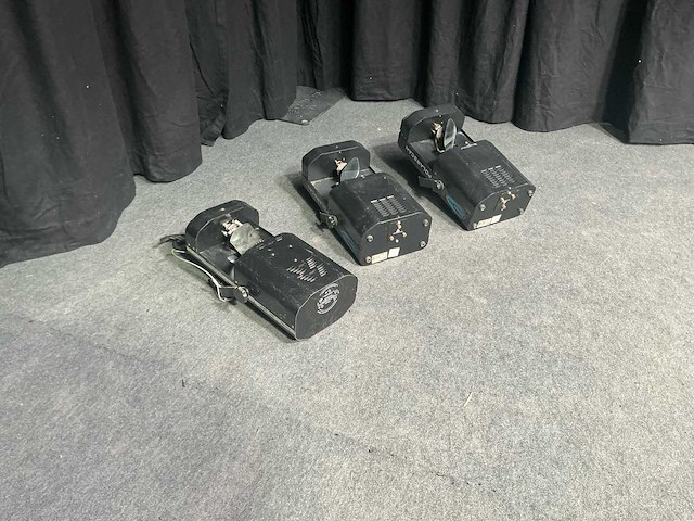 Showtec polarscan scanner andere accessoires voor podia - afbeelding 12 van  18