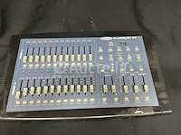Showtec showmaster 24 verlichtingsconsole - afbeelding 1 van  1