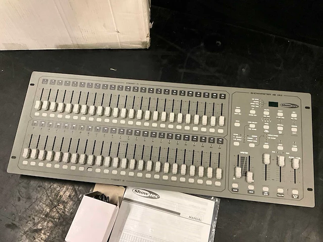 Showtec showmaster 48 mk2 lichtbesturing - afbeelding 2 van  7