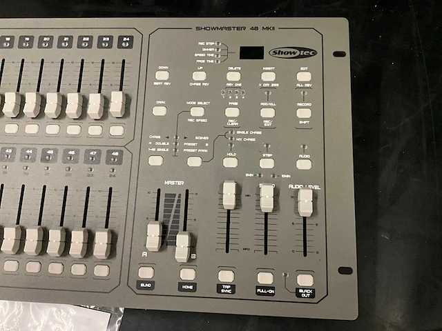 Showtec showmaster 48 mk2 lichtbesturing - afbeelding 3 van  7
