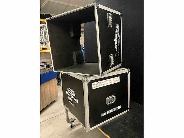 Showtec space tracer 4000 cmy - afbeelding 2 van  11