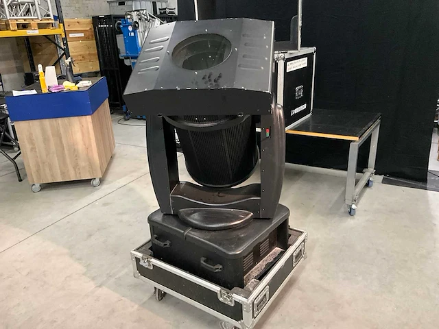 Showtec space tracer 4000 cmy - afbeelding 1 van  11